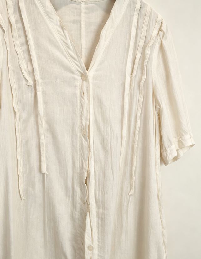 Muse Casey Off-White Blouse Essential - Image 3